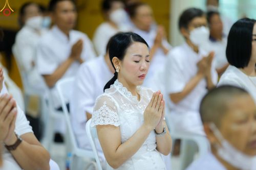 ภาพ No.89729:พิธีวางแผ่นจารึกชื่อ เพื่อนำไปประดิษฐานไว้ในฐานองค์พระประธาน เนื่องในโอกาสครบรอบ 10 ปี ศูนย์ปฏิบัติธรรมนครราชสีมา วันอาทิตย์ที่ 24 กันยายน พ.ศ. 2566