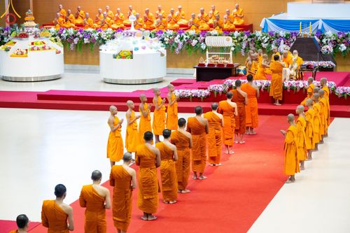 ภาพ No.147025:พิธีมุทิตาสักการะพระภิกษุ ผู้สอบได้เปรียญธรรม 9 ประโยคระดับโลกปีที่ 36, พิธีมอบโล่เกียรติยศและทุนการศึกษา สำนักเรียนบาลีดีเด่นทั่วประเทศ, พิธีถวายมหาสังฆทานคณะสงฆ์ 2,000 กว่าวัด ทั่วประเทศ ปีที่ 24, พิธีถวายไทยธรรมคณะสงฆ์ 323 วัด 4 จังหวัดชายแดนภาคใต้