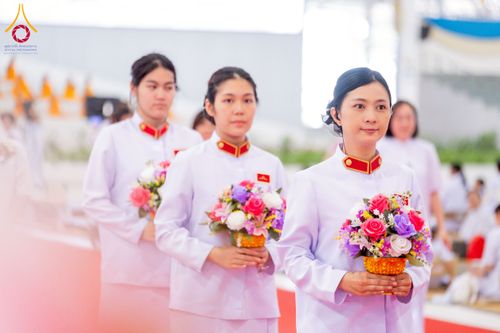 ภาพ No.237203:วันอาทิตย์ที่ 11 สิงหาคม พ.ศ. 2568 งานบุญวันอาทิตย์ พิธีจุดเทียนใจ ไฟนิรันด์ อนันตชัย ณ วัดพระธรรมกาย จ.ปทุมธานี