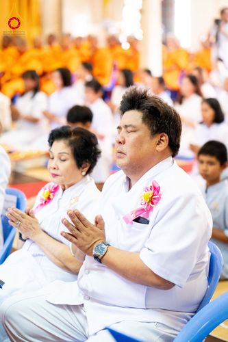 ภาพ No.197255:พิธีทอดผ้าป่าทำนุบำรุงศาสนสถาน ณ วัดอัมพวัน ตำบลบางม่วง อำเภอบางใหญ่ จังหวัดนนทบุรี ในโครงการธรรมยาตรา กตัญญูบูชา มหาปูชนียาจารย์ พระมงคลเทพมุนี(สด จนฺทสโร) พระผู้ปราบมาร อนุสรณ์สถาน 7 แห่ง ปีที่ 13 วันที่ 17 มกราคม พ.ศ. 2568