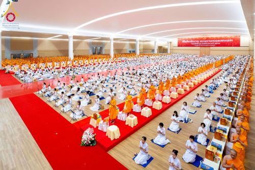 ภาพ No.272844:วันอาทิตย์ที่ 23 พฤศจิกายน พ.ศ.2568 พิธีมุทิตาสักการะ พระมหาเถระและพระเถระ ประจำปีพุทธศักราช 2568 ณ ห้องแก้วสารพัดนึก 2 สภาธรรมกายสากล  วัดพระธรรมกาย