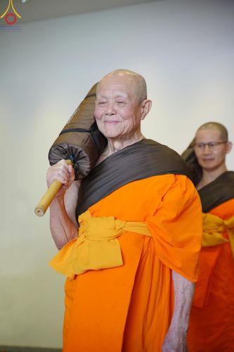 ภาพ No.188395:พิธีต้อนรับพระธรรมยาตรา ในโครงการธรรมยาตรา กตัญญูบูชา มหาปูชนียาจารย์ พระมงคลเทพมุนี(สด จนฺทสโร) พระผู้ปราบมาร อนุสรณ์สถาน 7 แห่ง ปีที่ 13 วันที่ 2 มกราคม พ.ศ. 2568 ณ วัดพระธรรมกาย จ.ปทุมธานี