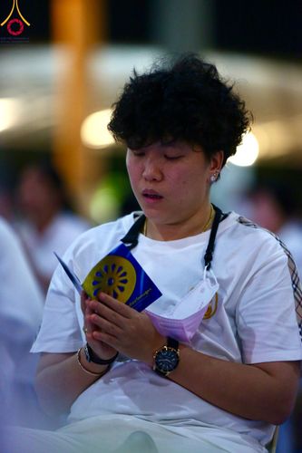 ภาพ No.105186:พิธีฉลองชัยสวดมนต์บทธรรมจักร 6,000,000,000 จบ และสวดมนต์ข้ามปี ณ มหารัตนวิหารคด วัดพระธรรมกาย ในวันที่ 31 ธันวาคม พ.ศ. 2566