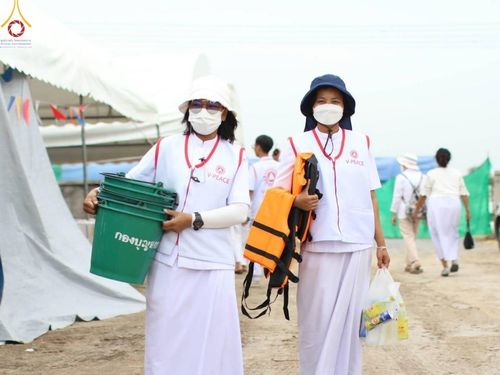 ภาพ No.119359:V.18 ทันทีม การเตรียมงาน เก็บงาน การรับบุญของเจ้าหน้าที่หน่วยงานต่างๆ เพื่อโครงการธรรมยาตรา กตัญญูบูชามหาปูชนียาจารย์ พระมงคลเทพมุนี (สด จนฺทสโร) พระผู้ปราบมาร อนุสรณ์สถาน 7 แห่ง ปีที่ 12 ระหว่างวันที่ 2 - 31 มกราคม พ.ศ.2567