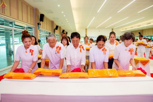 ภาพ No.268541:วันพฤหัสบดีที่ 23 ตุลาคม พ.ศ. 2568 พิธีทอดกฐินเพื่อสร้างสุขพิมาน ณ ศูนย์ปฏิบัติธรรมภาคใต้ บางกล่ำ สงขลา