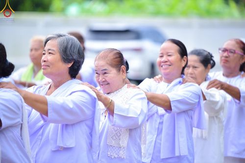 ภาพ No.155959:โครงการ อุบาสกแก้ว อุบาสิกาแก้ว รุ่นที่ 2 ตัวแทนทอดกฐินสามัคคีทั่วไทย 30,000 วัด ระหว่างวันที่ 13-15 กันยายน พ.ศ. 2567 ณ ศูนย์ปฏิบัติธรรมจันทบุรี จ.จันทบุรี