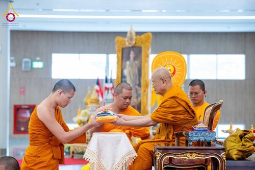 ภาพ No.153115:พิธีมอบรางวัลเกียรติยศ แก่สามเณรผู้สอบผ่าน โครงการสามเณรทรงพระปาฏิโมกข์ ปีที่ 2/2567 วันอังคารที่ 27 สิงหาคม พ.ศ.2567 ณ ห้องประชุมใหญ่ ค่ายจองแชมป์ หมู่กุฏิสามเณรเปรียญธรรม วัดพระธรรมกาย จ.ปทุมธานี