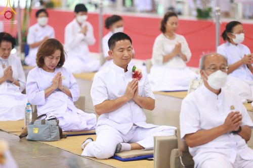 ภาพ No.86089:พิธีจุดเทียนใจ ไฟนิรันดร์ อนันตชัย วันอาทิตย์ที่ 20 สิงหาคม พ.ศ. 2566 ณ สภาธรรมกายสากล วัดพระธรรมกาย