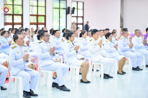 ภาพ No.227055:วันอังคารที่ 3 มิถุนายน พ.ศ. 2568 นายอำเภอคลองหลวง นำพสกนิกรรวมใจภักดิ์ สมเด็จพระนางเจ้าฯ พระบรมราชินี เนื่องในโอกาสวันเฉลิมพระชนมพรรษา ณ อาคารปลูกศรัทธา 2 วัดพระธรรมกาย อ.คลองหลวง จ.ปทุมธานี