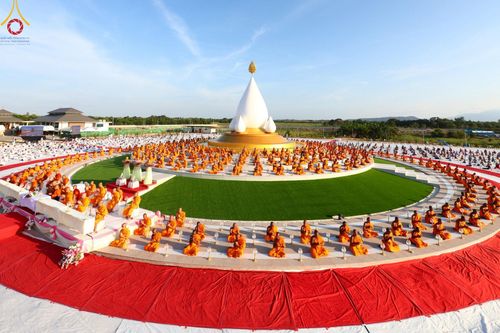 ภาพ No.211601:วันอาทิตย์ที่ 16 มีนาคม พ.ศ. 2568 พิธีอัญเชิญพระบรมสารีริกธาตุ ประดิษฐาน ณ ปทุมเจดีย์ ศูนย์อบรมเยาวชนปัตตานี