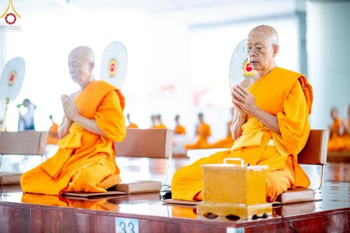 ภาพ No.213242:วันศุกร์ที่ 28 มีนาคม พ.ศ. 2568 (วันพระ แรม 15 ค่ำ เดือน 4) พิธีบุพเปตพลี ครั้งที่ 161 ร่วมอุทิศบุญแด่หมู่ญาติที่ล่วงลับไปแล้ว และสืบทอดอายุพระพุทธศาสนา ณ หอฉันคุณยายอาจารย์ฯ วัดพระธรรมกาย