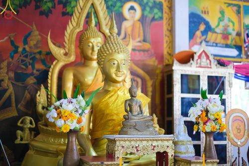 ภาพ No.168852:พิธีทอดกฐิน ณ วัดบ้านน้ำอ้อม จ.บุรีรัมย์ ในโครงการกฐินสามัคคีทั่วไทย 30,000 วัด บูชาธรรม 80 ปี หลวงพ่อธัมมชโย โดยคณะศิษยานุศิษย์วัดพระธรรมกาย วันที่ 23 ตุลาคม พ.ศ. 2567