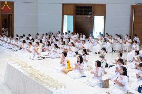 ภาพ No.174319:พิธีทอดกฐินกตัญญูบูชาธรรม ณ ศูนย์ปฏิบัติธรรมพระมงคลเทพมุนี อ.สองพี่น้อง จ.สุพรรณบุรี ในโครงการกฐินสามัคคีทั่วไทย 30,000 วัด บูชาธรรม 80 ปี หลวงพ่อธัมมชโย โดยคณะศิษยานุศิษย์วัดพระธรรมกาย วันที่ 10 พฤศจิกายน พ.ศ. 2567