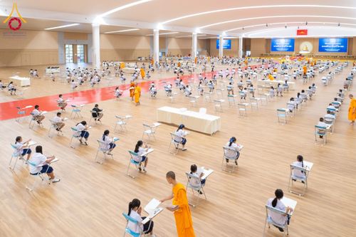 ภาพ No.177811:พิธีสอบธรรมสนามหลวง ธรรมศึกษาชั้นตรี โท เอก วันศุกร์ที่ 22 พฤศจิกายน พ.ศ. 2567 ณ สนามสอบวัดพระธรรมกาย จ.ปทุมธานี