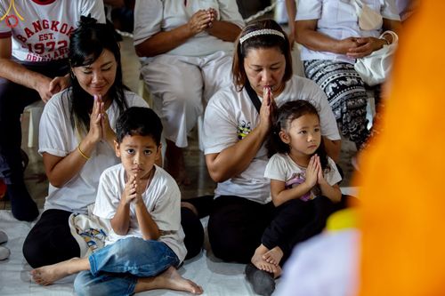 ภาพ No.87038:พิธีตัดปอยผมและปลงผมนาคธรรมทายาท ในโครงการอุปสมบทหมู่บูชาธรรม 106 ปี วันครูผู้ค้นพบวิชชาธรรมกาย ในวันอาทิตย์ที่ 3 กันยายน พ.ศ. 2566 ณ วัดพระธรรมกาย