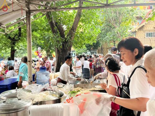ภาพ No.162480:โครงการกฐินสามัคคีทั่วไทย 30,000 วัด  บูชาธรรม 80 ปี หลวงพ่อธัมมชโย  โดย คณะศิษยานุศิษย์วัดพระธรรมกาย ณ วัดสุวรรณประสิทธิ์ แขวงคลองกุ่ม เขตบึงกุ่ม กรุงเทพมหานคร วันศุกร์ที่ 18 ตุลาคม พ.ศ. 2567