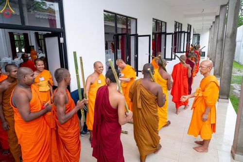 ภาพ No.139831:PhotoStory มหาศรัทธา ธรรมยาตราศรีลังกา EP.2 พิธีเปิดโครงการสยาม-ลังกา ธรรมยาตรา ฉลองเทศกาลวิสาขบูชาแห่งชาติ ศรีลังกา บูชาธรรม 80 ปีหลวงพ่อธัมมชโย เมื่อวันที่ 17 พฤษภาคม พ.ศ. 2567