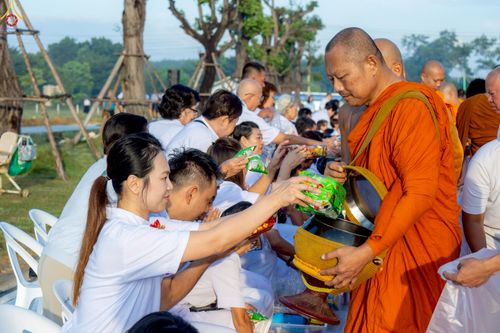 ภาพ No.241386:วันเสาร์ที่ 23 สิงหาคม พ.ศ. 2568 พิธีบุพเปตพลีนานาชาติ ปีที่ 12 ณ ศูนย์ปฏิบัติธรรมภาคใต้ อ.บางกล่ำ จ.สงขลา