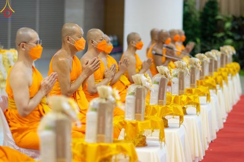 ภาพ No.88239:พิธีทอดผ้าป่าถวายทุนการศึกษาพระภิกษุสามเณรทั่วโลก, มอบโล่ผู้อุปถัมภ์มหาวิทยาลัยฯ ในวันครบรอบสถาปนา 20 ปี มหาวิทยาลัยธรรมกายแคลิฟอร์เนีย (DOU), พิธีถวายมหาสังฆทาน 108 รูป บูชาธรรมมหาปูชนียาจารย์ วันเสาร์ที่ 16 กันยายน พ.ศ. 2566 ณ ห้องแก้วสารพัดนึก1 วัดพระ