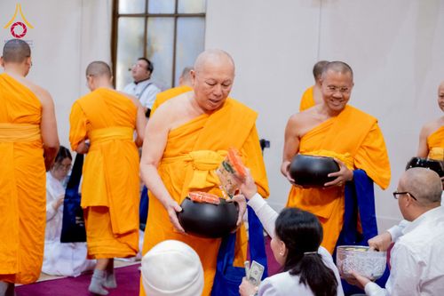 ภาพ No.274233:วันอาทิตย์ที่ 26 ตุลาคม พ.ศ. 2568  พิธีทอดกฐินธรรมชัย สร้างทุกสิ่ง ณ วัดพระธรรมกายออเรกอน ประเทศสหรัฐอเมริกา