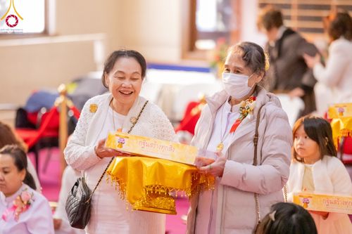 ภาพ No.100920:พิธีทอดกฐินบรมจักรพรรดิสร้างทุกสิ่ง ณ วัดพระธรรมกายออเรกอน ประเทศสหรัฐอเมริกา  วันอาทิตย์ ที่ 26 พฤศจิกายน พ.ศ. 2566