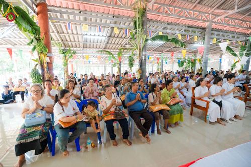 ภาพ No.172281:พิธีทอดกฐิน วัดเจริญธรรมมาราม จ.จันทบุรี ในโครงการกฐินสามัคคีทั่วไทย 30,000 วัด บูชาธรรม 80 ปี หลวงพ่อธัมมชโย โดยคณะศิษยานุศิษย์วัดพระธรรมกาย วันที่ 30 ตุลาคม พ.ศ. 2567