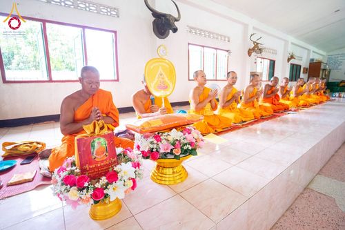 ภาพ No.183509:พิธีทอดกฐิน ณ วัดกุฏีดาว จ.เพชรบูรณ์ ในโครงการทอดกฐินสามัคคีทั่วไทย 30,000 วัด บูชาธรรม 80 ปี หลวงพ่อธัมมชโย โดยคณะศิษยานุศิษย์วัดพระธรรมกาย วันที่ 27 ตุลาคม พ.ศ. 2567