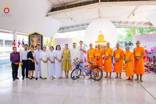 ภาพ No.193473:วัดพระธรรมกาย และ มูลนิธิธรรมกาย มอบของขวัญสนับสนุนงานวันเด็ก วันที่ 8 มกราคม พ.ศ. 2568 ณ อาคารโถงช้างฯ วัดพระธรรมกาย อ.คลองหลวง จ.ปทุมธานี