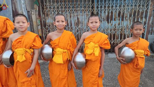 ภาพ No.61760:Photo Story พะเยาสว่างแล้ว กิจวัตรสามเณร โครงการบรรพชาสามเณร ฟื้นฟูพระพุทธศาสนาทั่วไทย  ณ ศูนย์ส่งเสริมศีลธรรมจังหวัดพะเยา โบราณสถานพระธาตุจอมทอง ต.บ้านต๋อม อ.เมือง จ.พะเยา