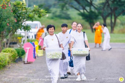 ภาพ No.147224:ปฐมสังฆทานบูชาธรรมหลวงพ่อธัมมชโย 80 ปี พิธีถวายสังฆทาน 80 วัด ในอำเภอสวนผึ้ง-บ้านคา  วันอังคารที่ 30 กรกฎาคม พ.ศ.2567 ณ ศูนย์ปฎิบัติธรรมสวนผึ้ง จ.ราชบุรี