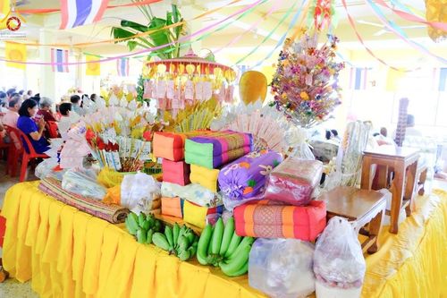 ภาพ No.163524:โครงการกฐินสามัคคีทั่วไทย 30,000 วัด บูชาธรรม 80 ปี หลวงพ่อธัมมชโย โดย คณะศิษยานุศิษย์วัดพระธรรมกาย ณ วัดสว่างสามัคคี จ.เพชรบูรณ์ วันที่ 20 ตุลาคม พ.ศ. 2567