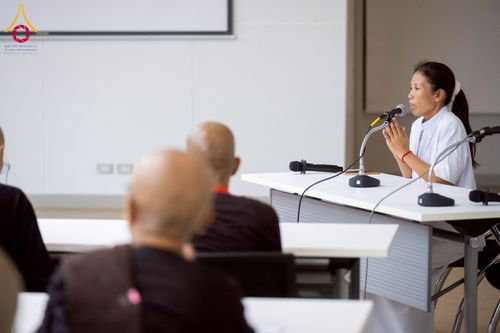 ภาพ No.223091:วันที่ 24 เมษายน พ.ศ. 2568 หลวงพ่อทัตตชีโวต้อนรับคณะเมียนมา อุบาสก อุบาสิกา 180 คน ณ อาคาร 100 ปี คุณยายมหารัตนอุบาสิกาจันทร์ ขนนกยูง วัดพระธรรมกาย