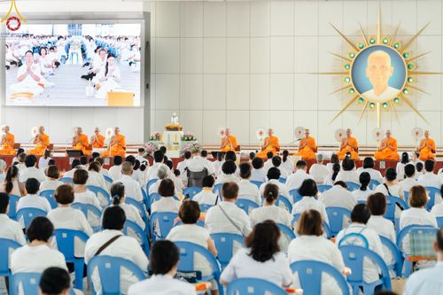 ภาพ No.211044:วันพฤหัสบดีที่ 13 มีนาคม พ.ศ. 2568  กิจกรรมวันพระ ขึ้น 15 ค่ำ เดือน 4 พิธีบุพเปตพลี ครั้งที่ 160 และ พิธีฉลองชัยสวดธัมจักรกัปปวัตนสูตร ครบ 7,196,000,000 จบ ณ วัดพระธรรมกาย