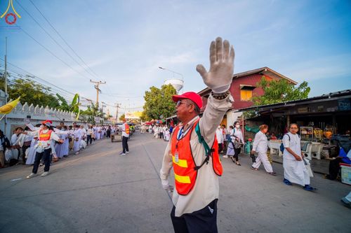 ภาพ No.203991:V.52 สารพัดV สารพัดดี ที่วัดสองพี่น้อง ในโครงการธรรมยาตรา กตัญญูบูชา มหาปูชนียาจารย์ พระมงคลเทพมุนี(สด จนฺทสโร) พระผู้ปราบมาร อนุสรณ์สถาน 7 แห่ง ปีที่ 13 ระหว่างวันที่ 2-31 มกราคม พ.ศ. 2568