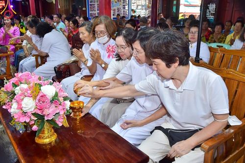 ภาพ No.172631:พิธีทอดกฐิน ณ วัดเฟื้อสุธรรม จ.เพชรบุรี ในโครงการกฐินสามัคคีทั่วไทย 30,000 วัด บูชาธรรม 80 ปี หลวงพ่อธัมมชโย โดยคณะศิษยานุศิษย์วัดพระธรรมกาย วันที่ 27 ตุลาคม พ.ศ. 2567