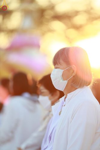 ภาพ No.195312:พิธีตักบาตรพระธรรมยาตรา ณ อนุสรณ์สถานลำดับที่ 3 สถานที่เกิดใหม่ในเพศสมณะ วัดสองพี่น้อง ต.ต้นตาล อ.สองพี่น้อง จ.สุพรรณบุรี ในโครงการธรรมยาตรา กตัญญูบูชา มหาปูชนียาจารย์ พระมงคลเทพมุนี(สด จนฺทสโร) พระผู้ปราบมาร ปีที่ 13 วันที่ 15 มกราคม พ.ศ.2568