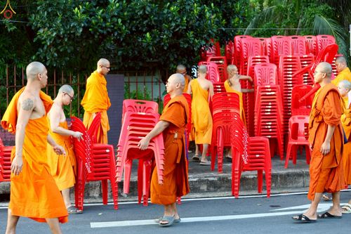 ภาพ No.236777:วันที่ 26-27 กรกฎาคม พ.ศ. 2568 ภาพการเตรียมงาน - เก็บงาน มหาสังฆทานครั้งยิ่งใหญ่ ตักบาตรพระ 1,000 รูป ทำบุญเมืองพัทลุง