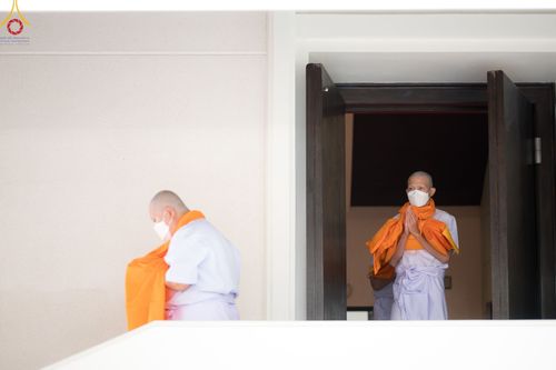 ภาพ No.84181:พิธีขอบรรพชา , พิธีขอสรณคมน์และศีล ,  พิธีรับบาตร , พิธีอุปสมบท ในโครงการบรรพชาอุปสมบทหมู่ธรรมทายาทรุ่นเข้าพรรษา และโครงการบรรพชาสามเณรโรงเรียนนานาชาติ รุ่นที่ 12 ณ โบสถ์พระไตรปิฎก วัดพระธรรมกาย วันที่ 22 กรกฎาคม พ.ศ. 2566