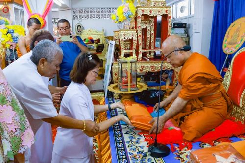 ภาพ No.268615:วันที่ 27 ตุลาคม พ.ศ. 2568 พิธีทอดกฐินสามัคคีทั่วไทย ณ วัดโรงวาส จ.สงขลา โดยคณะศิษยานุศิษย์ บูชาธรรม 81 ปี หลวงพ่อธัมมชโย