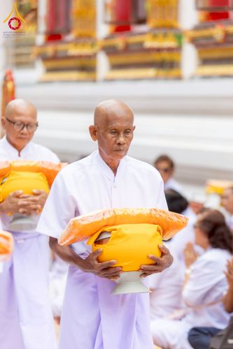 ภาพ No.231762:วันเสาร์ ที่ 5 กรกฎาคม พ.ศ. 2568 พิธีบรรพชา อุปสมบท โครงการอุปสมบท บูชาธรรมมหาปูชนียาจารย์ รุ่นเข้าพรรษา ณ วัดเกาะแก้วประชานุรักษ์ อ.วังทอง  จ.พิษณุโลก