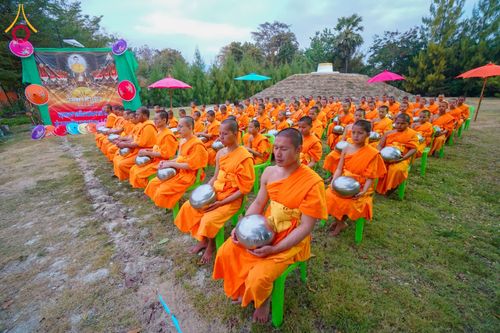 ภาพ No.206735:พิธีตักบาตรพระ 1,000 รูป ปืที่ 7 วันอาทิตย์ที่ 9 กุมภาพันธ์ พ.ศ. 2568 ณ วัดห้วยตองสัก อำเภอจอมทอง จังหวัดเชียงใหม่