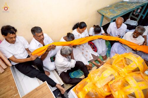 ภาพ No.264450:วันที่ 23 ตุลาคม พ.ศ. 2568 พิธีทอดกฐินสมทบ วัดกัลยาณมิตรต่างประเทศ  บูชาธรรม 81 ปี หลวงพ่อธัมมชโย  ณ วัดศรีอโรคา รามายา , วัดศรีธรรมราชา , วัดเปรดีปะกันเด วิหารายา ในเมืองมาตะเล ประเทศศรีลังกา 