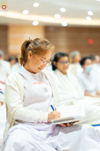 ภาพ No.90369:งานสัมมนา ผู้นำบุญยอดกัลยาณมิตร 77 จังหวัดทั่วไทย โครงการกฐินสามัคคีทั่วไทย 5,000 วัด พุทธศักราช 2566 และโครงการอุปสมบท 3,000 รูป บูชาธรรมมหาปูชนียาจารย์ ระหว่าง วันที่ 6 - 8 ตุลาคม พ.ศ. 2566 ณ จ.นครราชสีมา