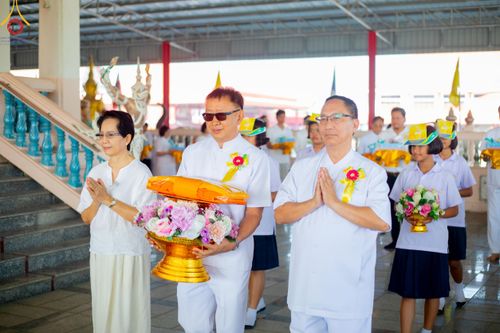 ภาพ No.192103:พิธีทอดผ้าป่าทำนุบำรุงศาสนสถาน ณ วัดนราภิรมย์ ตำบลนราภิรมย์ อำเภอบางเลน จังหวัดนครปฐม ในโครงการธรรมยาตรา กตัญญูบูชา มหาปูชนียาจารย์ พระมงคลเทพมุนี(สด จนฺทสโร) พระผู้ปราบมาร อนุสรณ์สถาน 7 แห่ง ปีที่ 13 วันที่ 9 มกราคม พ.ศ. 2568