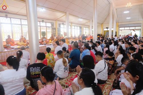 ภาพ No.163680:โครงการกฐินสามัคคีทั่วไทย 30,000 วัด บูชาธรรม 80 ปี หลวงพ่อธัมมชโย โดย คณะศิษยานุศิษย์วัดพระธรรมกาย ณ วัดลาดบัวขาว กรุงเทพมหานคร วันที่ 20 ตุลาคม พ.ศ. 2567