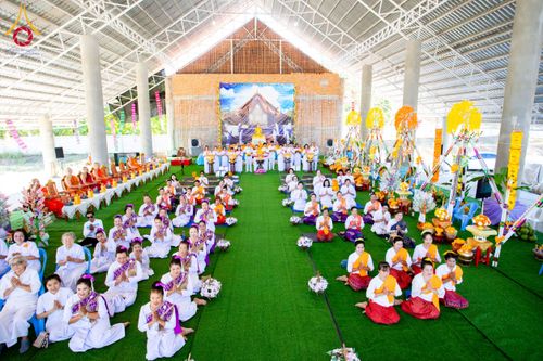 ภาพ No.179317:พิธีทอดกฐิน ณ ธุดงคสถานลำพูน อำเภอบ้านโฮ่ง จังหวัดลำพูน ในโครงการกฐินสามัคคีทั่วไทย 30,000 วัด บูชาธรรม 80 ปี หลวงพ่อธัมมชโย โดยคณะศิษยานุศิษย์วัดพระธรรมกาย วันที่ 15 พฤศจิกายน พ.ศ. 2567