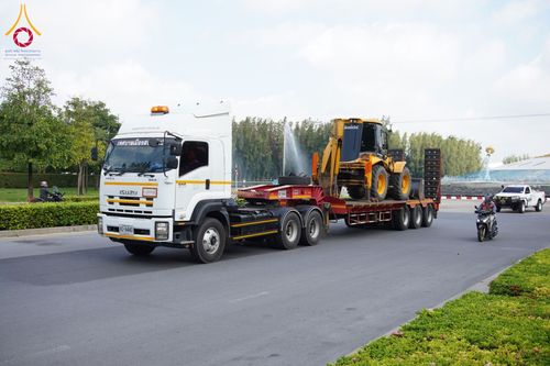 ภาพ No.159631:ฟื้นฟูเชียงราย! ปทุมธานีส่งเครื่องจักรกลสาธารณภัยลงพื้นที่อุทกภัยเร่งช่วยเหลือประชาชน วันที่ 29 กันยายน พ.ศ. 2567 ณ ลานจอดรถ P2 วัดพระธรรมกาย อ.คลองหลวง จ.ปทุมธานี