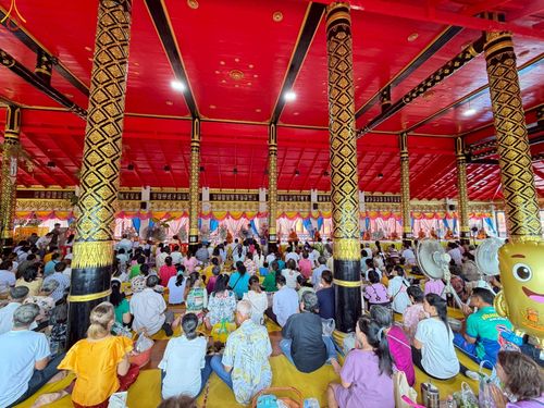 ภาพ No.250160:วันพุธที่ 8 ตุลาคม พ.ศ. 2568 พิธีทอดกฐินสามัคคีทั่วไทย 30,000 วัด โดยคณะศิษยานุศิษย์ บูชาธรรม 81 ปี หลวงพ่อธัมมชโย ณ วัดดอนไก่ดี อ.กระทุ่มแบน จ.สมุทรสาคร