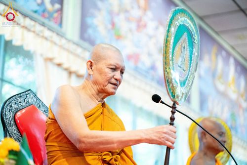 ภาพ No.195665:พิธีทอดผ้าป่าทำนุบำรุงศาสนสถาน ณ วัดคู้สลอดวุฒิโสภณ ต.คู้สลอด อ.ลาดบัวหลวง จ.พระนครศรีอยุธยา ในโครงการธรรมยาตรา กตัญญูบูชา มหาปูชนียาจารย์ พระมงคลเทพมุนี(สด จนฺทสโร) พระผู้ปราบมาร อนุสรณ์สถาน 7 แห่ง ปีที่ 13 วันที่ 13 มกราคม พ.ศ. 2568