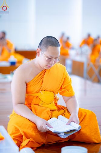 ภาพ No.165751:พิธีถวายภัตตาหารเมนูสวรรค์ วันที่ 26 ตุลาคม พ.ศ. 2567 ณ หอฉันคุณยายอาจารย์ฯ วัดพระธรรมกาย